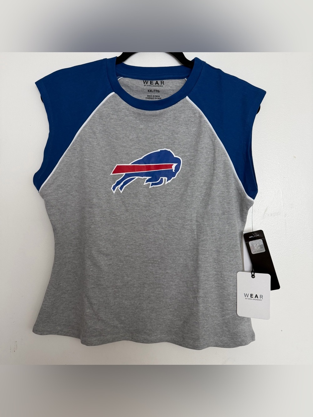 WEAR by Erin Andrews Women's Buffalo Bills Cropped Raglan Tank Top Size XXL